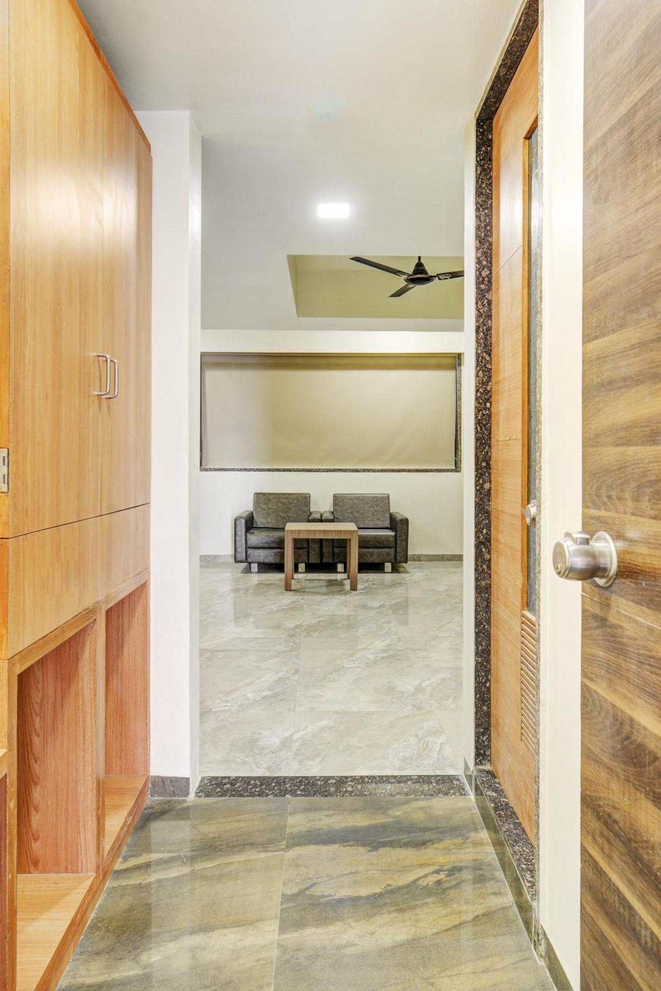 Hotel Desert Inn Tharad ภายนอก รูปภาพ